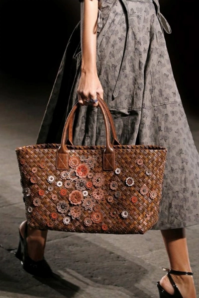 Bst xuân hè 2017 của bottega veneta