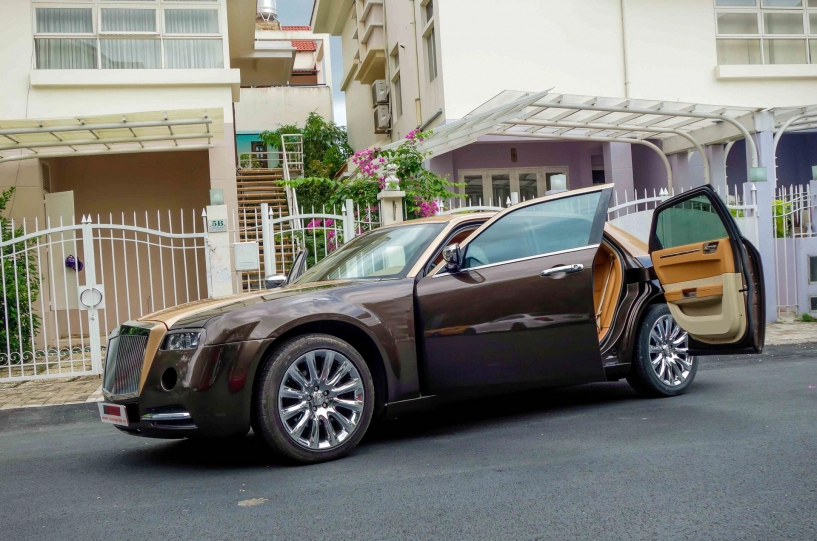 chrysler 300c thành rolls-royce hết 200 triệu của thợ việt