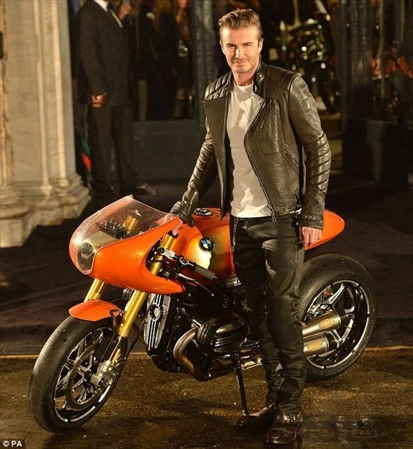 David Beckham nam tinh voi phong cach biker manh me