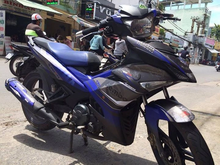 Exciter 150 lên tem xanh nhám độc đáo