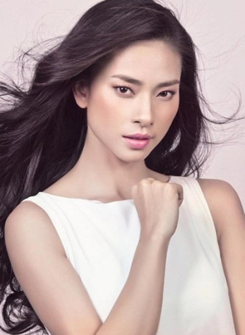 Các cô nàng mắt một mí hãy cười lên đi vì thời của chúng ta đã tới
