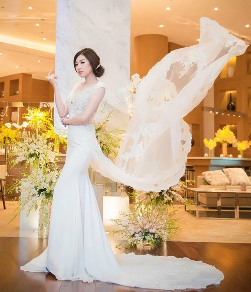 bí kíp tạo dáng với váy cưới của sao việt