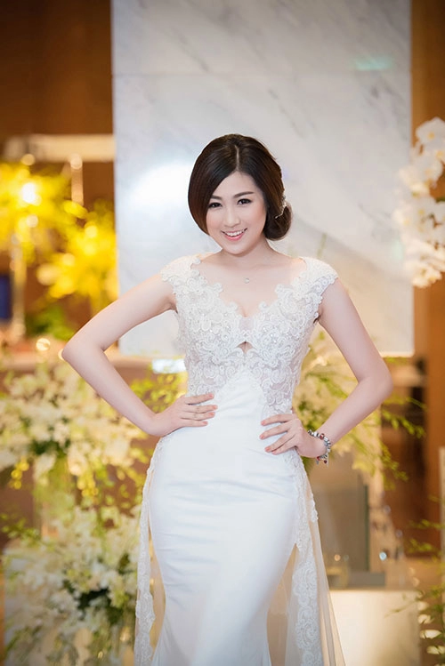 bí kíp tạo dáng với váy cưới của sao việt