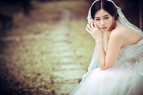 bí kíp tạo dáng với váy cưới của sao việt