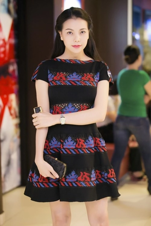 Bộ cánh tiền tỉ sao việt diện chỉ một lần