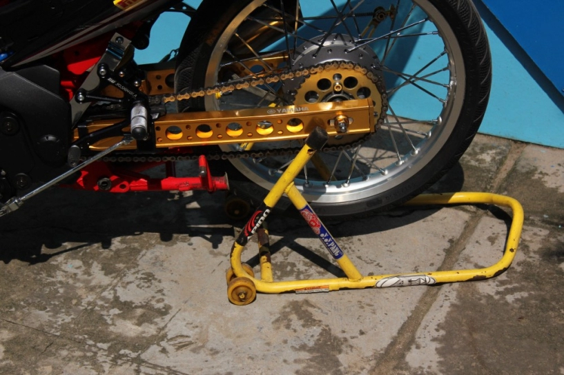 Cặp đôi exciter độ drag chạy sân của tuấn q2