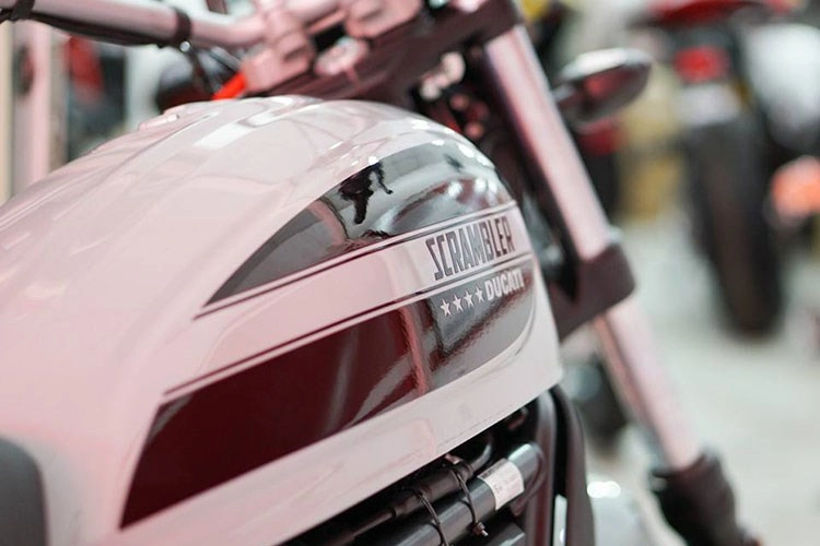 Chi tiết ducati scrambler sixty2 tại việt nam