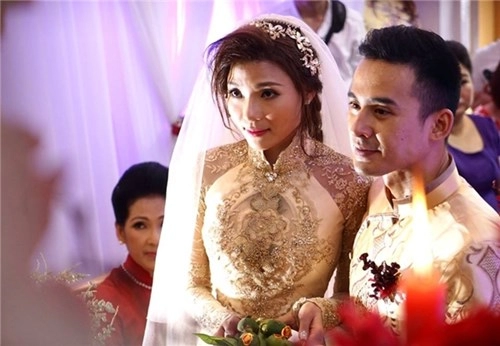 Cận cảnh áo dài cưới trị giá ngàn đô của thúy diễm