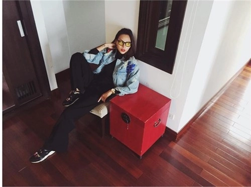 Denim xu hướng sẽ khiến con gái đứng ngồi không yên hè này