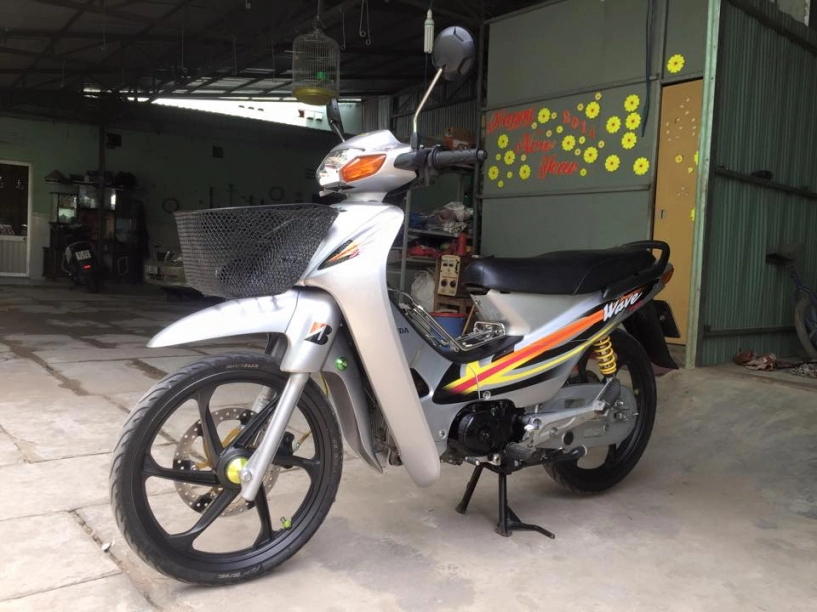 Hình ảnh honda wave độ kiểng nhẹ nhàng phong cách