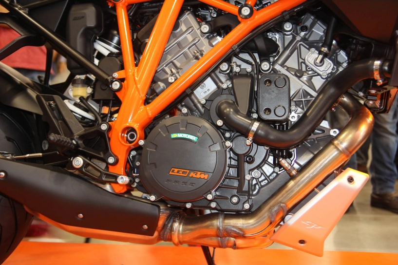 Siêu xế phượt ktm 1290 super duke gt