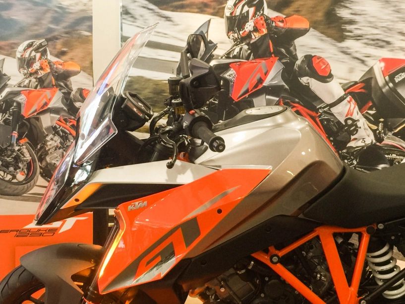 Siêu xế phượt ktm 1290 super duke gt