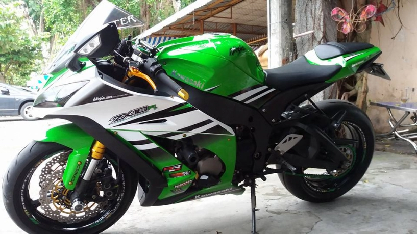 Hình ảnh kawasaki zx10-r trắng xanh long lanh