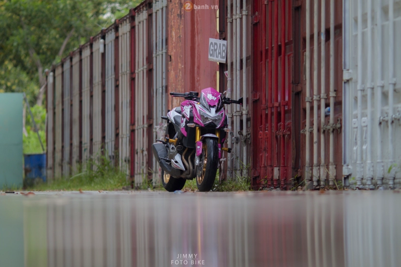 Kawasaki z800 hello kitty siêu dễ thương của teen girl sài thành