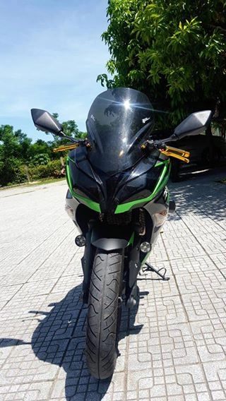 Ninja 300 phiên bản kỉ niệm 30 năm với vẻ đẹp ấn tượng