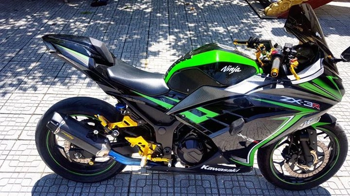 Ninja 300 phiên bản kỉ niệm 30 năm với vẻ đẹp ấn tượng