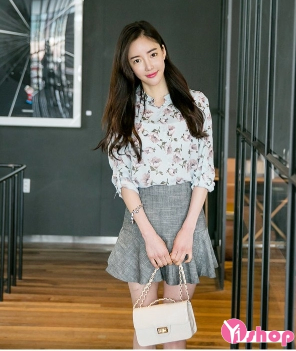Áo sơ mi nữ họa tiết hoa cho nàng nổi bật xuống phố