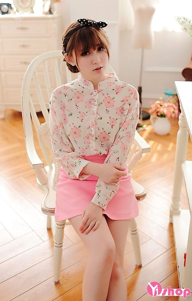Áo sơ mi nữ họa tiết hoa cho nàng nổi bật xuống phố