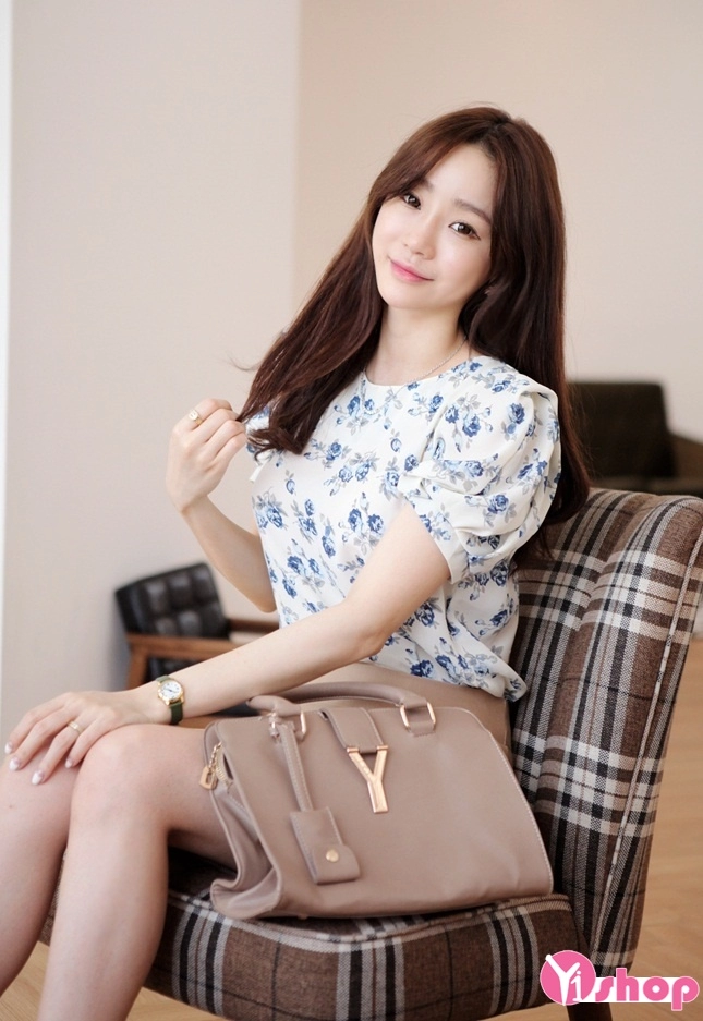 Áo sơ mi nữ họa tiết hoa cho nàng nổi bật xuống phố