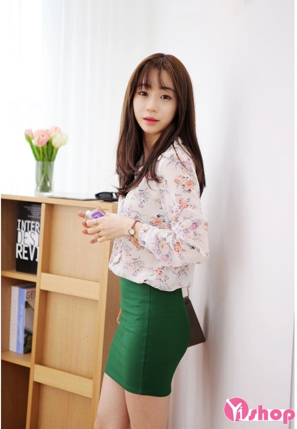 Áo sơ mi nữ họa tiết hoa cho nàng nổi bật xuống phố