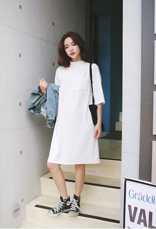 Mix đồ bánh bèo với sneaker cá tính mà con gái nên biết