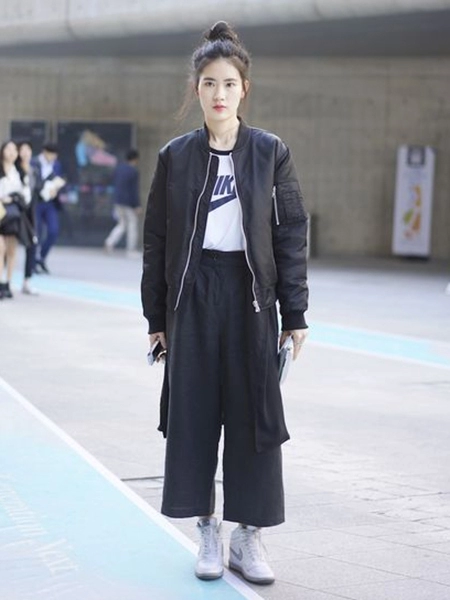 Mix đồ bánh bèo với sneaker cá tính mà con gái nên biết