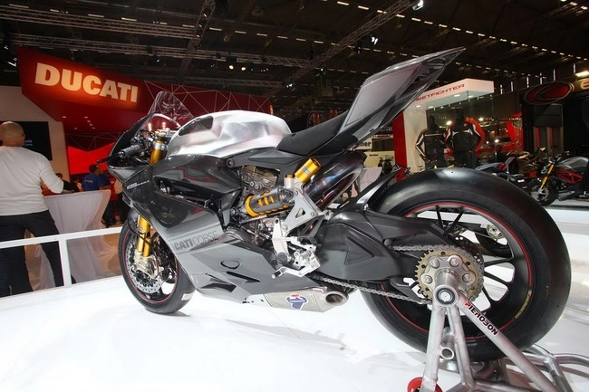 Ducati 1199 panigale rs13 - chiếc xế đua trên đường phố