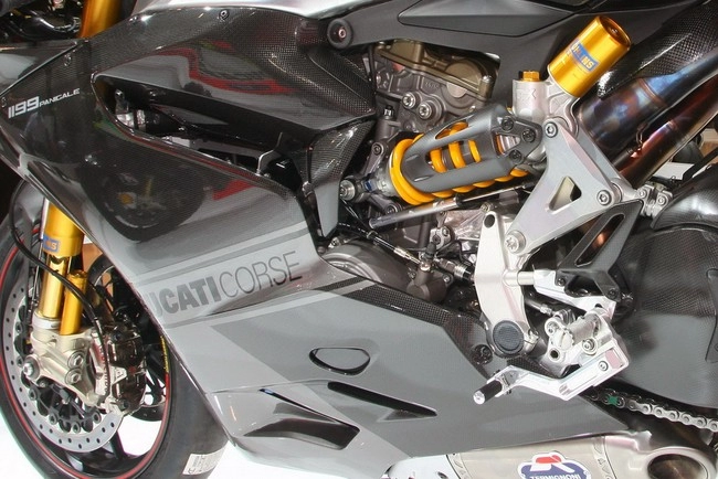 Ducati 1199 panigale rs13 - chiếc xế đua trên đường phố