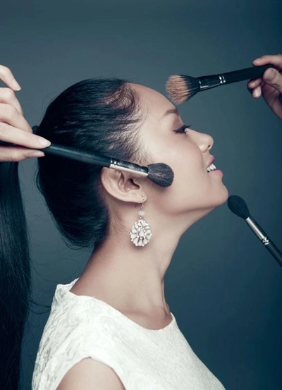 Hoàng quyên idol mất điểm vì style bà cô già