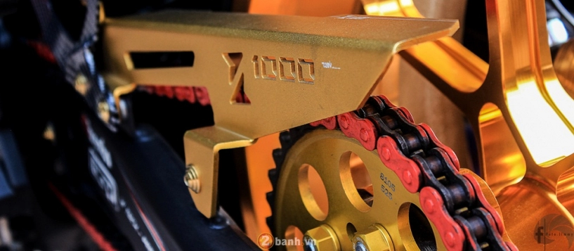 Kawasaki z1000 độ ấn tượng trong bộ cánh mới cùng đồ chơi hàng khủng
