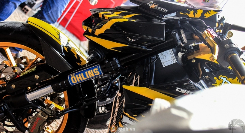 Kawasaki z1000 độ ấn tượng trong bộ cánh mới cùng đồ chơi hàng khủng