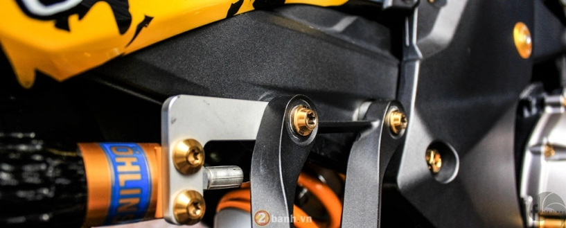Kawasaki z1000 độ ấn tượng trong bộ cánh mới cùng đồ chơi hàng khủng