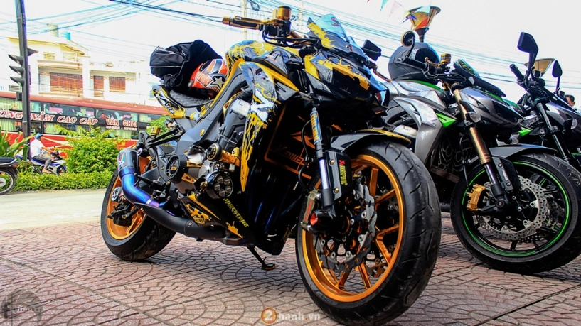 Kawasaki z1000 độ ấn tượng trong bộ cánh mới cùng đồ chơi hàng khủng