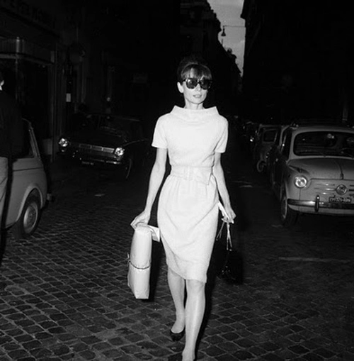 Loạt ảnh street style quý giá của audrey hepburn