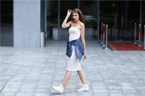 Mặc đẹp với 7 gợi ý phối đồ đơn sắc của lilly nguyễn
