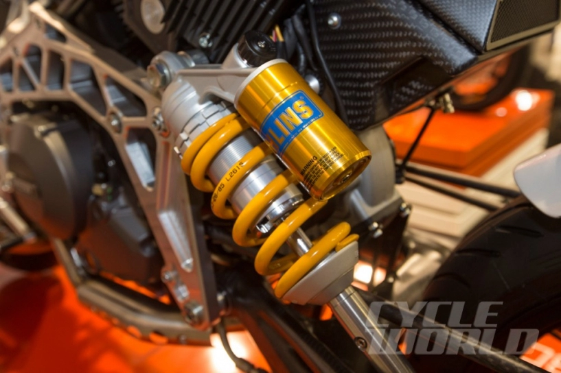 thiết kế siêu dị của bimota tesi 3d cafe racer carbon
