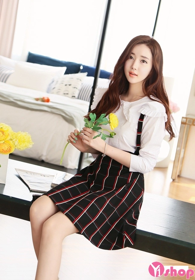 Váy yếm cho nàng dễ thương xinh xắn hè 2107