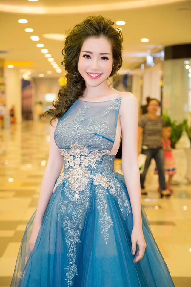 Vẻ đẹp khó cưỡng của ngọc trinh với mốt váy ngủ