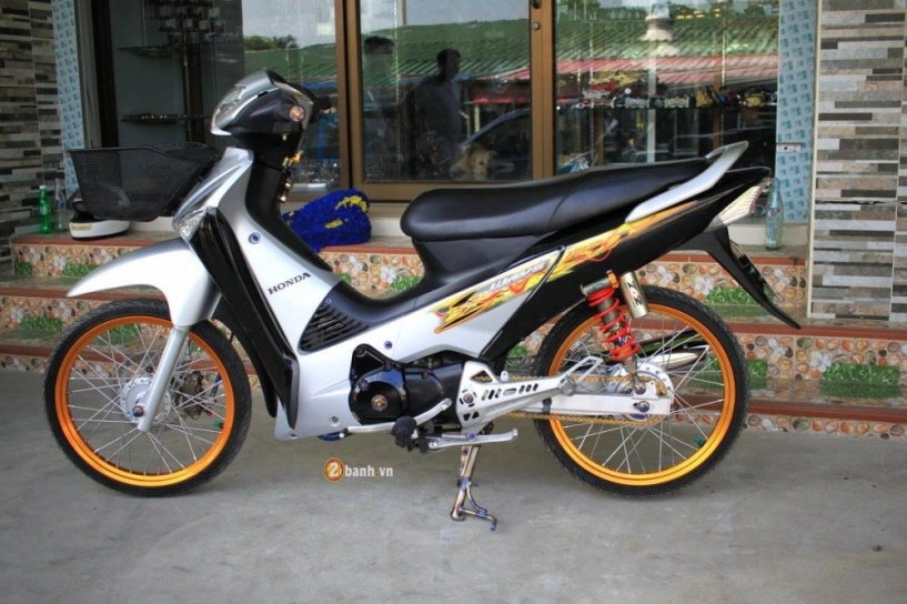 Wave thái phong cách cùng dàn đồ chơi đầy ấn tượng