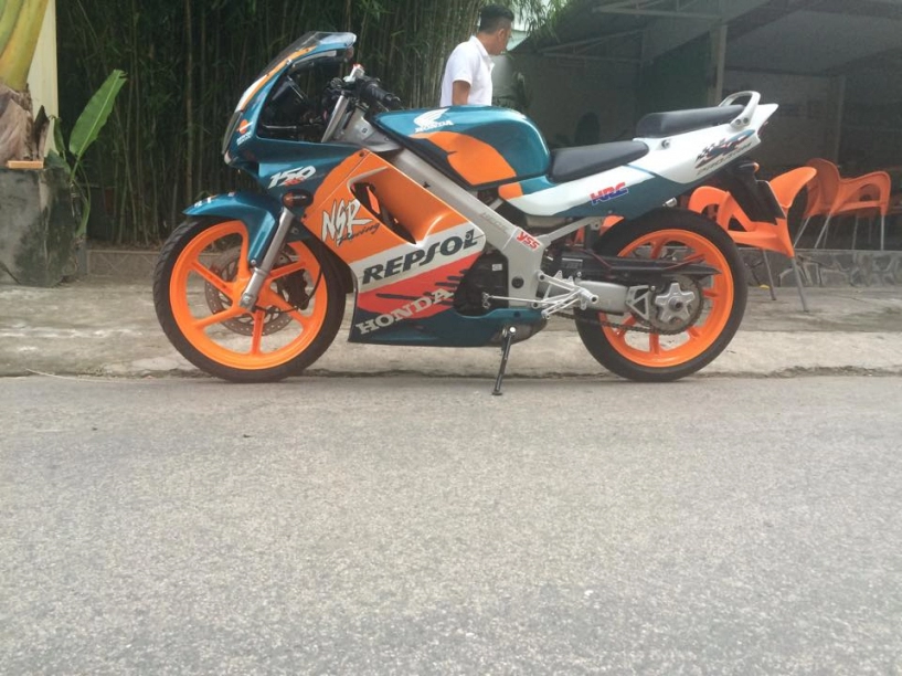 Cận cảnh honda nsr 150 2 thì trên đường phố