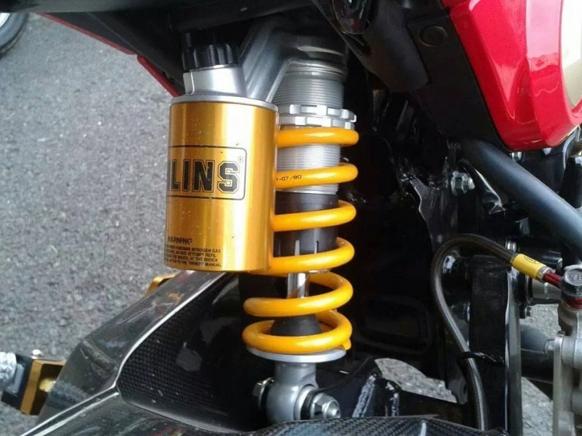 Honda msx đơn giản với phuộc ohlins