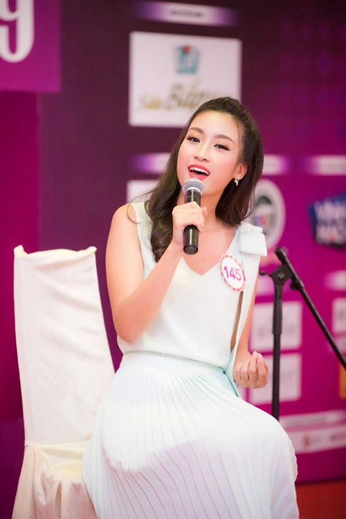 Ngất ngây với ngoại hình chuẩn như siêu mẫu của hh mỹ linh
