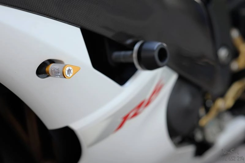 Yamaha r6 với nhiều đồ chơi khủng của biker sài gòn