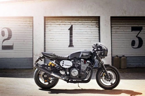 Yamaha trình làng cặp đôi xjr1300 và xjr1300 racer