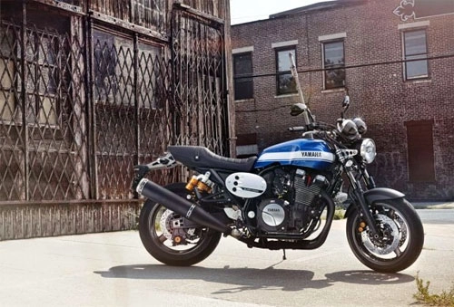 Yamaha trình làng cặp đôi xjr1300 và xjr1300 racer