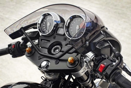 Yamaha trình làng cặp đôi xjr1300 và xjr1300 racer