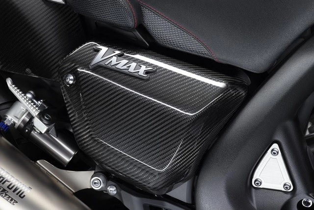 Yamaha vmax carbon special edition tuyệt đẹp với phiên bản đặc biệt