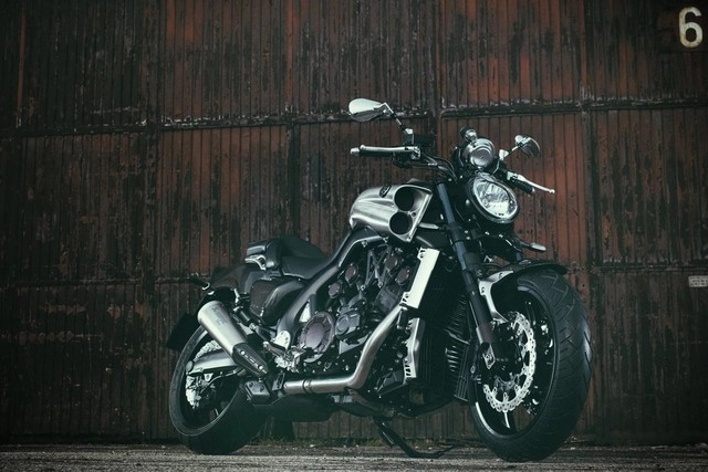 Yamaha vmax carbon special edition tuyệt đẹp với phiên bản đặc biệt