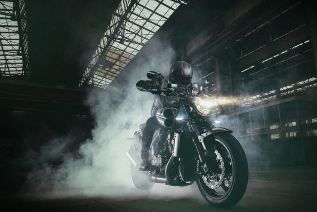 Yamaha vmax carbon special edition tuyệt đẹp với phiên bản đặc biệt