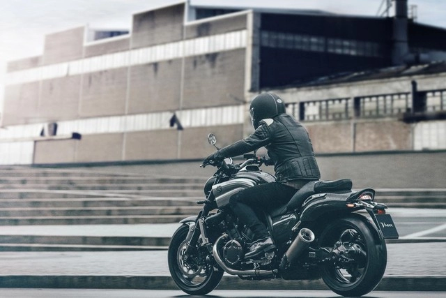 Yamaha vmax carbon special edition tuyệt đẹp với phiên bản đặc biệt